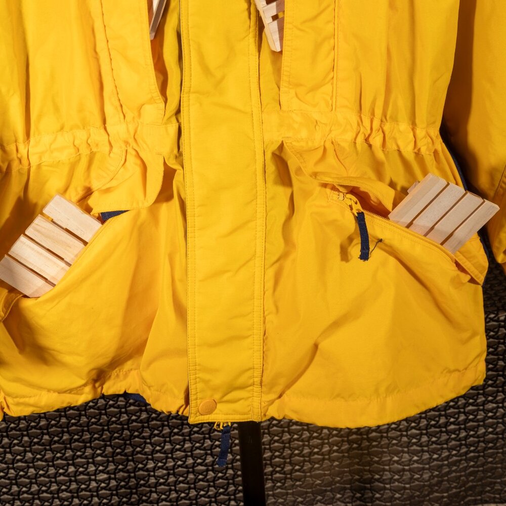 Columbia Winter  yellow Jacket  LG Outer shell lined Water Resistance - Picture 8 of 16